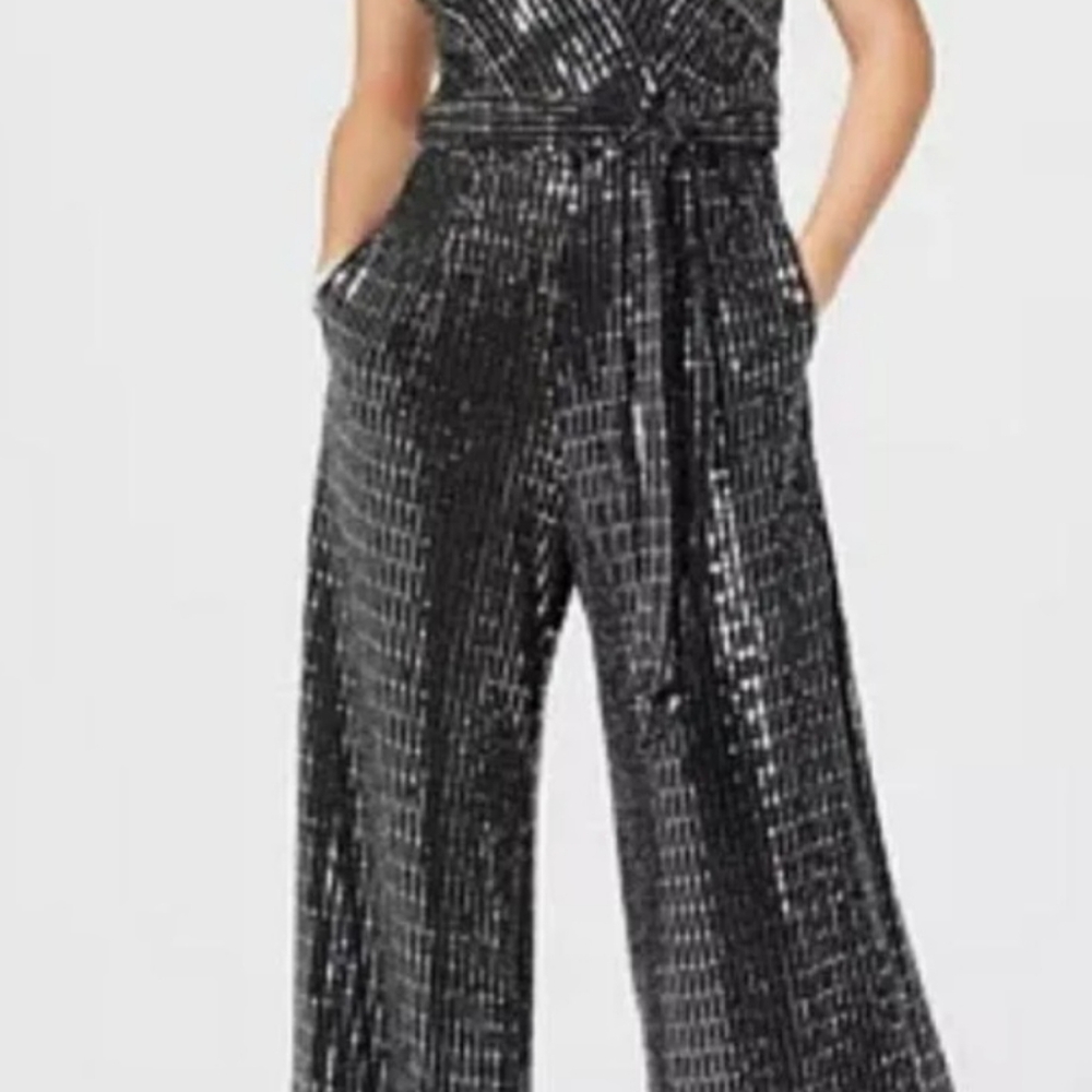 'DONNA RICCO' NEW YORK SIZE 10. SEQUINED JUMPSUIT PERFECT FOR THE NEW YEAR.